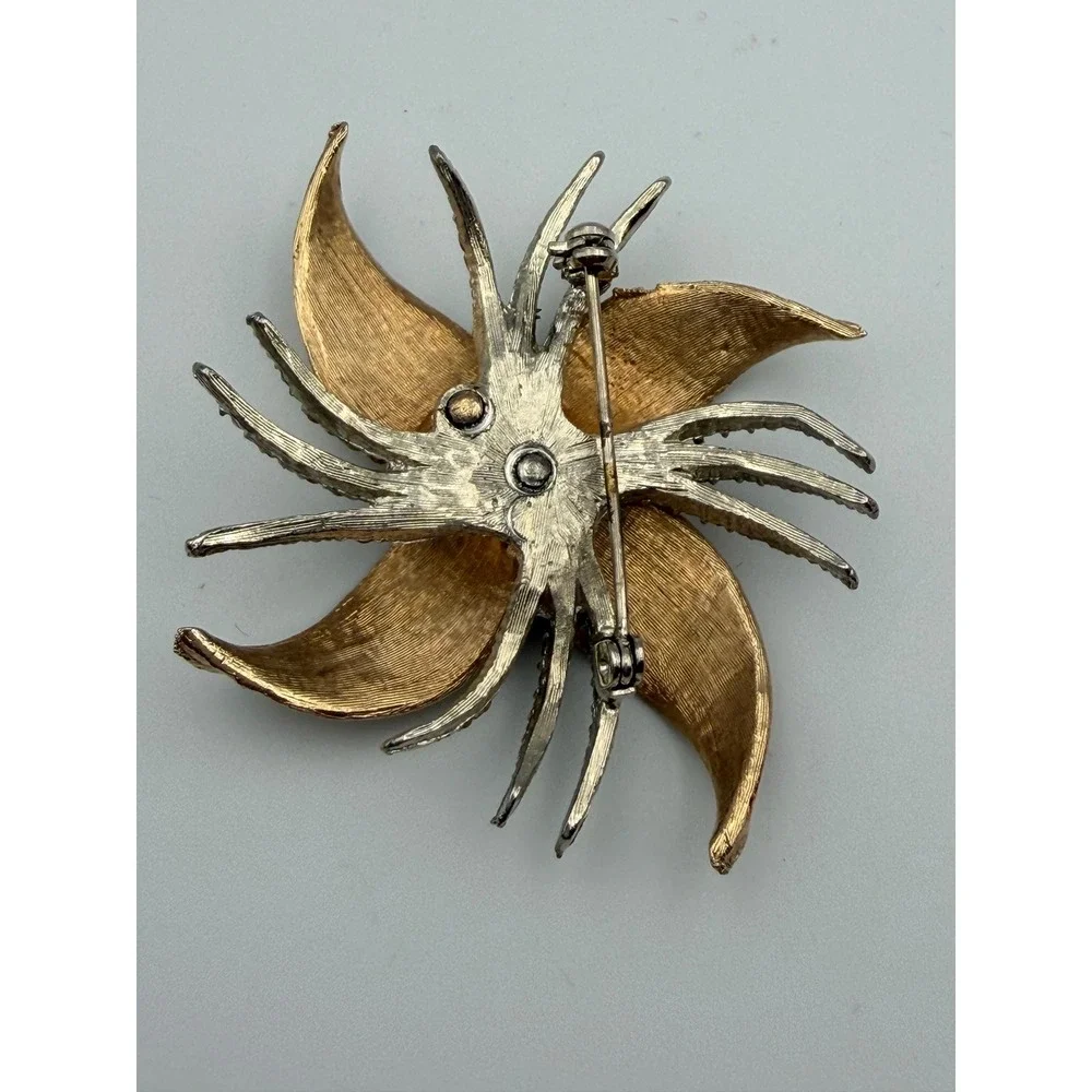 Vintage Gold Tone Floral Rhinestone Brooch Textured Petal Starburst Pin
